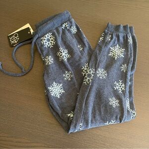 NWT Revolve Chaser Snowflake Joggers